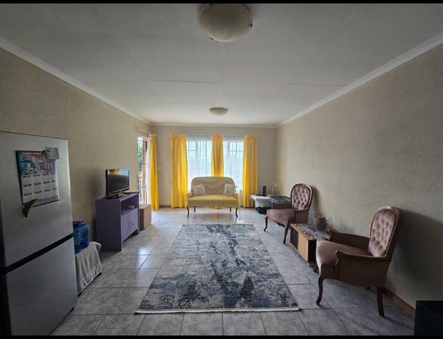 2 BEDROOM TOWNHOUSE FOR SALE IN ELANDSPARK